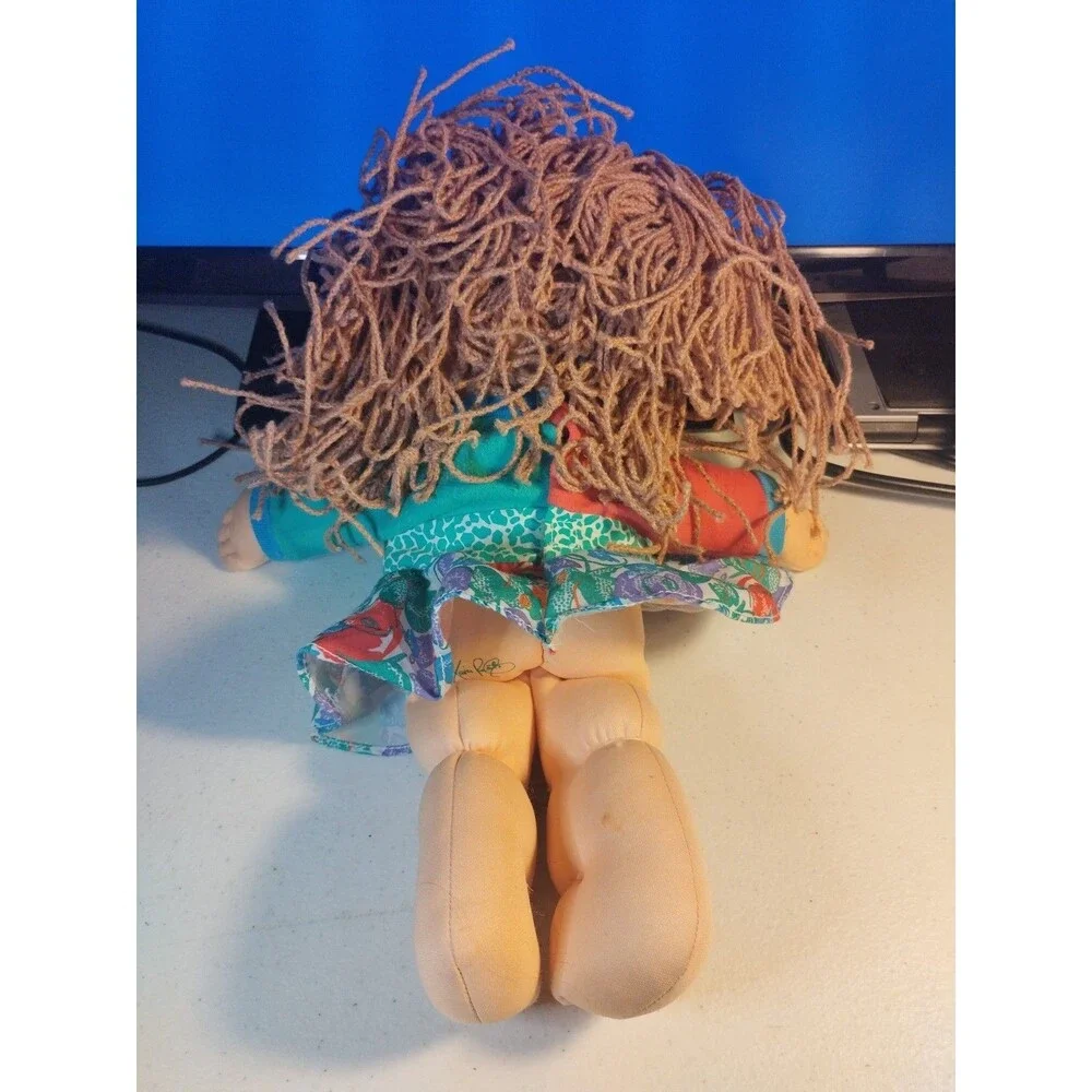 Pretty Crimp n' Curl Hasbro Cabbage Patch Kids Doll 1991 With Dress